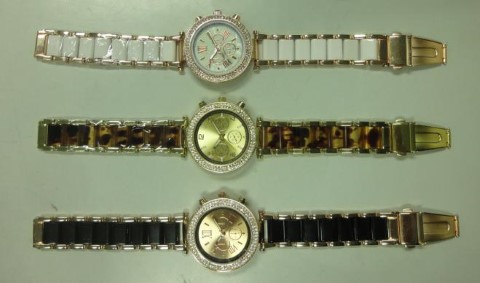 GK1585  Ladies Metal Watch